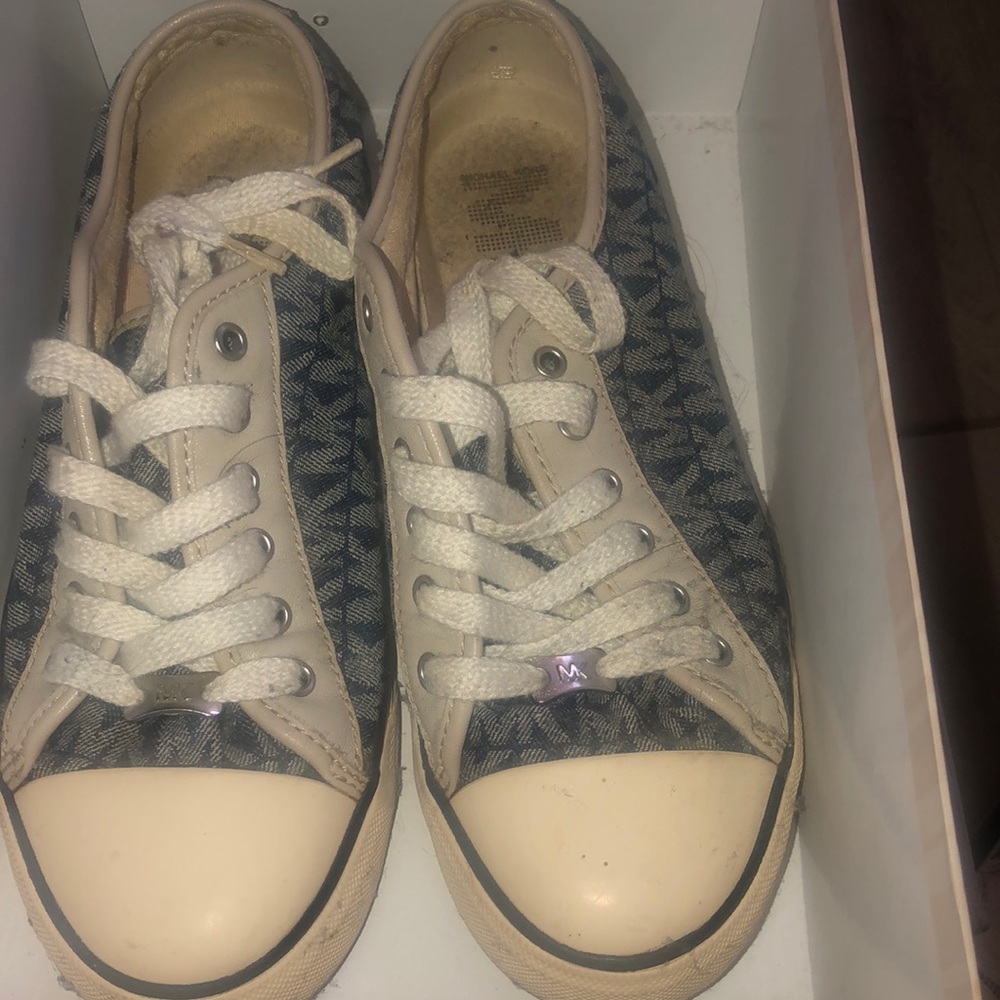 Beautiful used Michael Kors shoes
